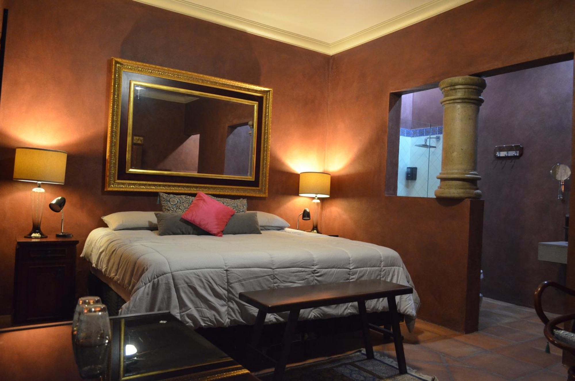 Hotel Art Gallery Casona De Los Milagros Colima Luaran gambar